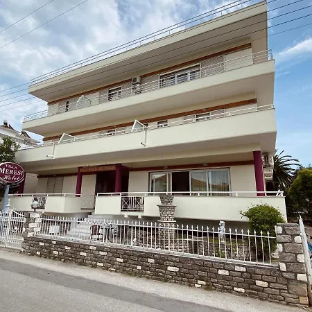 Ξενοδοχείο με διαμερίσματα Meresi - Town Center Λιμένας