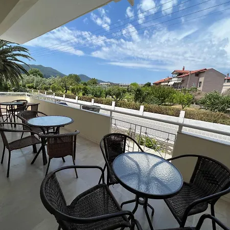 Meresi - Town Center Ξενοδοχείο με διαμερίσματα