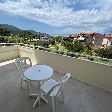 Meresi - Town Center Ξενοδοχείο με διαμερίσματα 3*