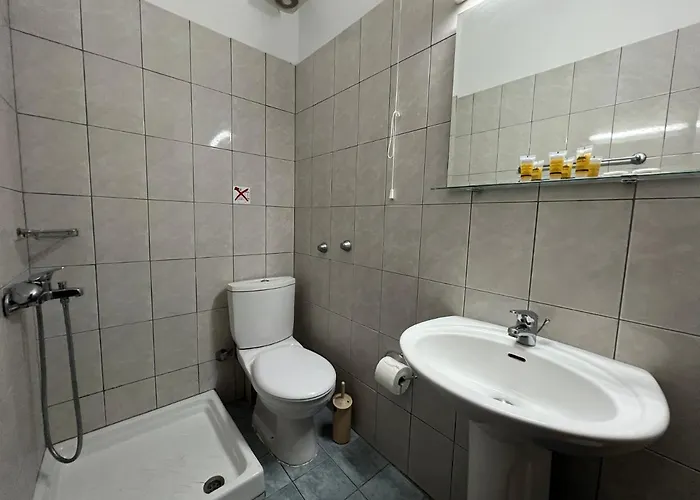 Meresi - Town Center 3* לימנאס